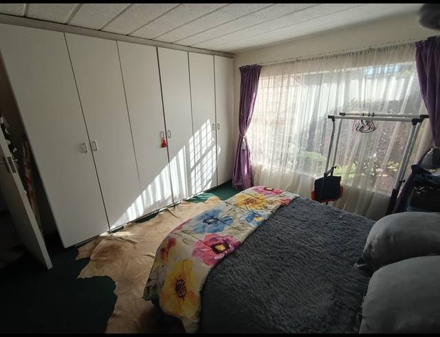 1 BEDROOM FLAT TO LET IN WITFIELD